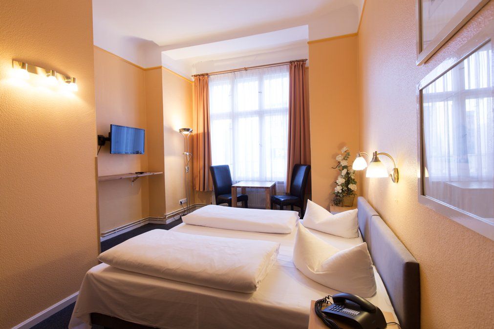 Hotel am Hermannplatz Kottbusser Damm 24, 10967 Berlin